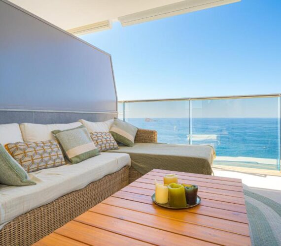 Sunset Cliffs Luxury Apartment 100m from the Benidorm Beach